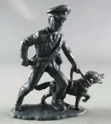Atlantic 1/32 Arm�e Moderne 8003 Carabinier Policier avec Chien