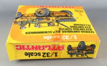 Atlantic 1:32 WW2 2157 German Amphibian Jeep Scwimmwagen Mint in Box