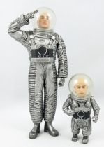 Austin Powers - McFarlane Toys - Moon Mission Dr. Evil & Mini-Me (loose)