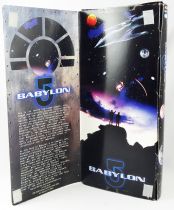 Babylon 5 - Captain John Sheridan (tenue noire) (25cm) - Exclusive Premiere