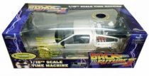 Back to the Future Part.II - Diamond Select Toys Delorean 1/15 Scale Time Machine (Light & Sound Effects) - Limited Edition EE E