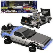 Back to the Future Part.II - Diamond Select Toys Delorean 1/15 Scale Time Machine (Light & Sound Effects) - Limited Edition EE E