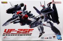 Bandai - Macross Frontier - VF-25F Super Messiah Valkyrie d\'Alto Saotome \ Revival Ver.\ - DX Chogokin