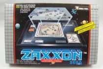 bandai_electronics___handheld_lcd_game___zaxxon__double_panel__01