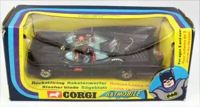 Batman - Corgi Ref.267 1976 - Batmobile 1/36�me (en boite)