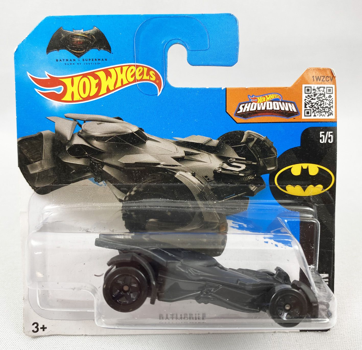 Mattel Hot Wheels Showdown - Batmobile (Batman vs Superman)