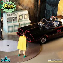 Batman Classic 1966 TV Series - Mezco - 5 Points Deluxe boxed set figures with Batmobile & Batcave