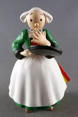 B�cassine - Plastoy PVC Figure - B�cassine makes pancakes