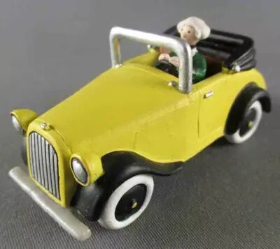 B�cassine - Pvc Plastoy Mini Figurine - B�cassine dans sa Voiture