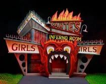 Beetlejuice - NECA - Dante\'s Inferno Diorama Playset & Spiked Coat Beetlejuice 