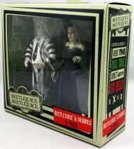 Beetlejuice - NECA - Toony Terrors Beetlejuice & Dolores Figures