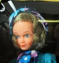 Bella - Poup&eacute;e Tressy \ cheveux qui poussent\  avec ensemble bleu (neuve en boite) - 1970\'s (ref 063103)