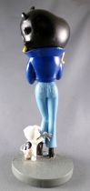 Betty Boop -  Avenue of the Stars 2002 - 7inch Resin Statue - Betty Boop with Pudgy Biting His Leash