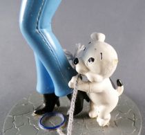 Betty Boop -  Avenue of the Stars 2002 - 7inch Resin Statue - Betty Boop with Pudgy Biting His Leash