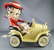 Betty Boop - 10inch Resin Statue - Betty Boop & Pudgy in convertible car (2003)