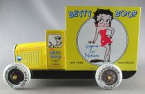Betty Boop - Schiyling - Tin Delivery Truck Lingerie & Notions Boxed