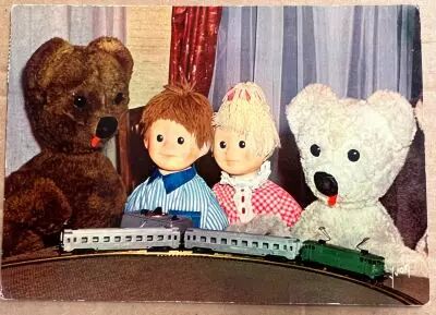 Bonne Nuit les Petits - Carte Postale Yvon - N�17 Nounours et ses neveux jouent au train �lectrique