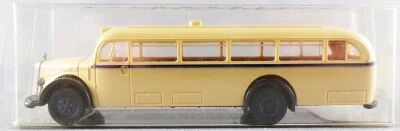 Brekina Ho 1:87Mercedes Benz Coach Cream Boxed