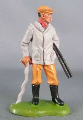 Britains - Agricole - Garde-chasse Fusil Canne Cigarette gris & jaune r�f 2050