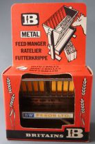 Britains - The Farm - Implement Feed Manager (ref 1715) (Mint in Box)