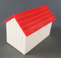 Britains - The Farm - Kennel Dog (white red roof green door) (ref 4703)