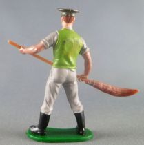Britains - Zoo - Animals - Keper with broom (green) (ref 1392)