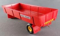 Britains 9567 - The Farm - Implement Massey Fergusson 4 Wheeled Trailer Mint in Box