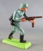 Britains Deetail - WW2 - German - 1st series advancing both hands on machine gun