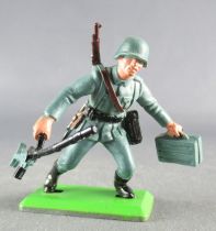 Britains Deetail - WW2 - German - 1st series with M-G & Ammobox
