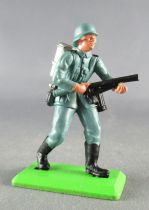 Britains Deetail - WW2 - German - 2sd series flame thrower