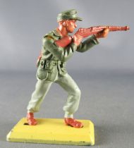 Britains Deetail - WW2 - German - Afrika Corps standing firing rifle