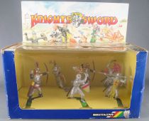 Britains Deetail 7740 - Middle-Ages - Knight of the Sword 7 Footed Knight 1st & 2nd Series MIB 2