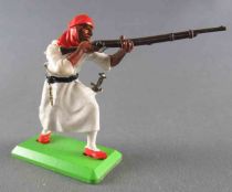 Britains Deetail Arabs Desert Footed Fighter firing rifle standing