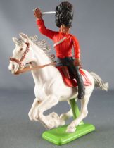 Britains Deetail Waterloo British Mounted Red Dragon charging looking on left