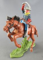 Britains Herald - 7ème de Cavalerie U. S. - Cavalier carabine en travers sabre levé cheval marron 2