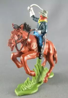 Britains Herald - 7�me de Cavalerie U. S. - Cavalier Officier cheval marron 1