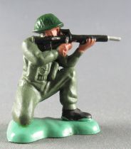 Britains Herald - Khaki Infantry - Firing kneeling