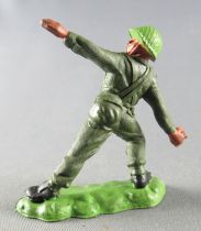 Britains Herald - Khaki Infantry - Grenade thrower