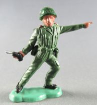 Britains Herald - Khaki Infantry - Officer with gun 2