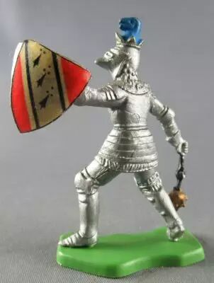 Britains Herald - Moyen-Age - Pi�ton Chevalier masse d\'arme & bouclier 3 fers de lance