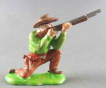 Britains Hong Kong - Cowboy - Footed Firing Rifle Kneeling