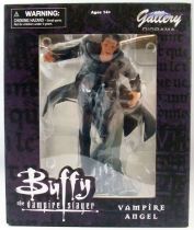 Buffy The Vampire Slayer - Statue pvc 25cm Vampire Angel - Diamond Gallery Diorama