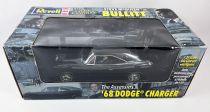 Bullitt - Revell (2001) - Frank Bullitt\'s \'68 Dodge Charger (1:25 Die Cast w/figures)