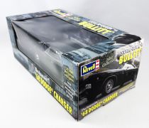 Bullitt - Revell (2001) - Frank Bullitt\'s \'68 Dodge Charger (1:25 Die Cast w/figures)