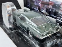 Bullitt - Revell (2001) - Frank Bullitt\'s \'68 Ford Mustang (1:25 Die Cast w/figure)