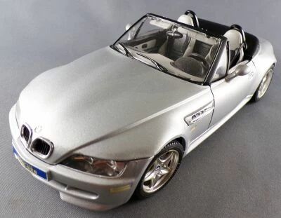 Burago 3369 BMW M3 Z3 Roadster Gris M�tallis� 1/18 sans Boite
