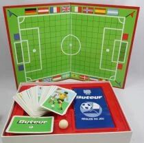 Buteur \ Jouer au Football avec des Cartes\  - MB Jeux 1981