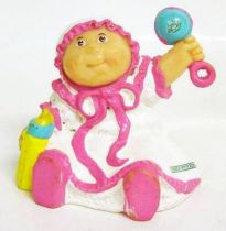 Cabbage Patch Kids - PVC Figure 1984 - Baby girl with bottle and rattle