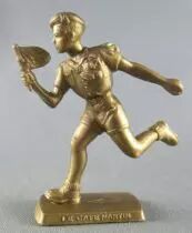 Caf&eacute; Martin Life in the Nature n&deg; 11 Scout runing with pennant