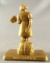 Caf&eacute; Martin Life in the Nature n&deg; 13 Scout Girl Standing with Book